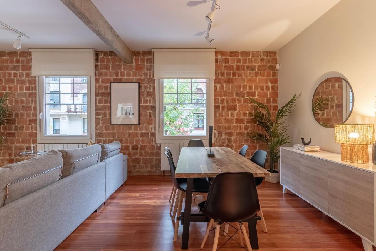 Gran Apartamento Con Estilo En El Centro De Bilbao Bagian luar foto