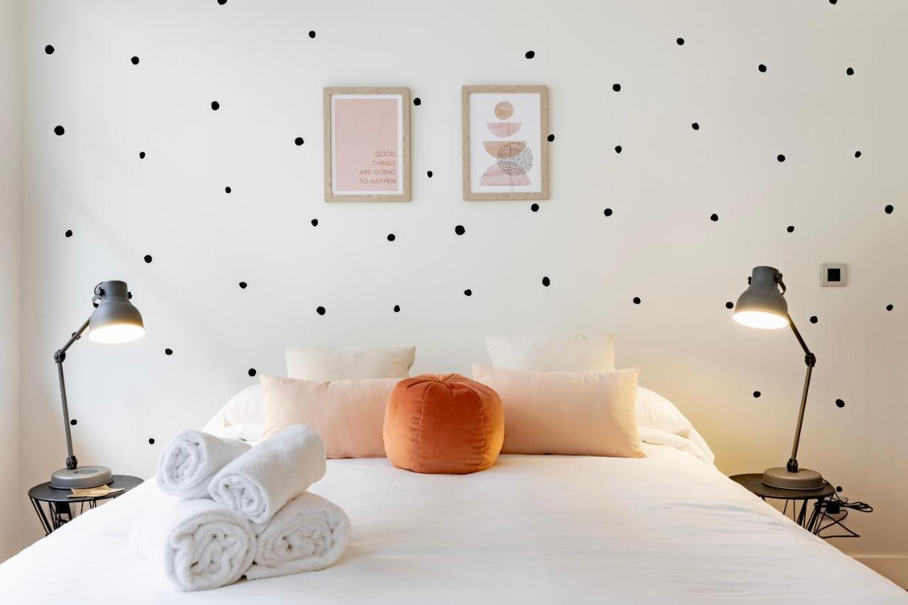 Gran Apartamento Con Estilo En El Centro De Bilbao Bagian luar foto