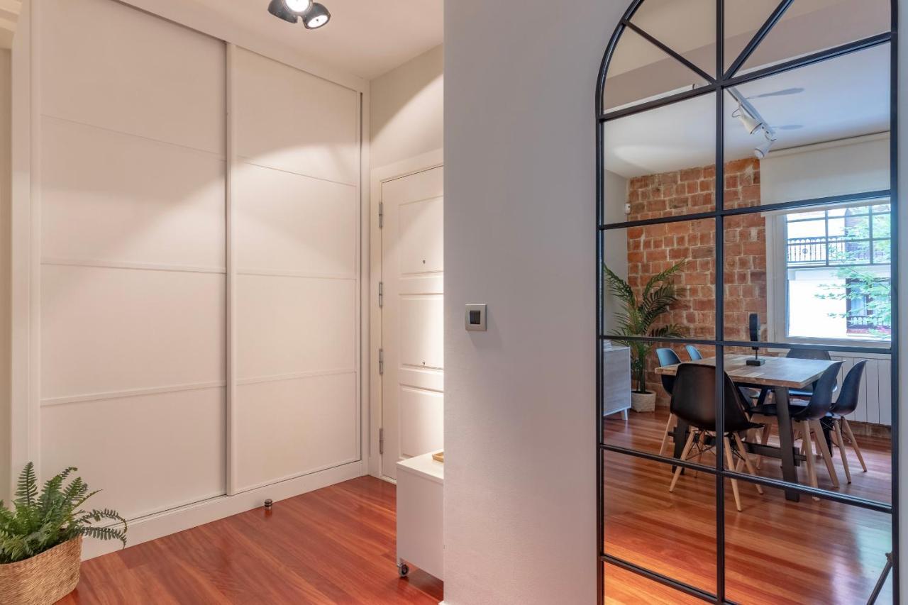 Gran Apartamento Con Estilo En El Centro De Bilbao Bagian luar foto