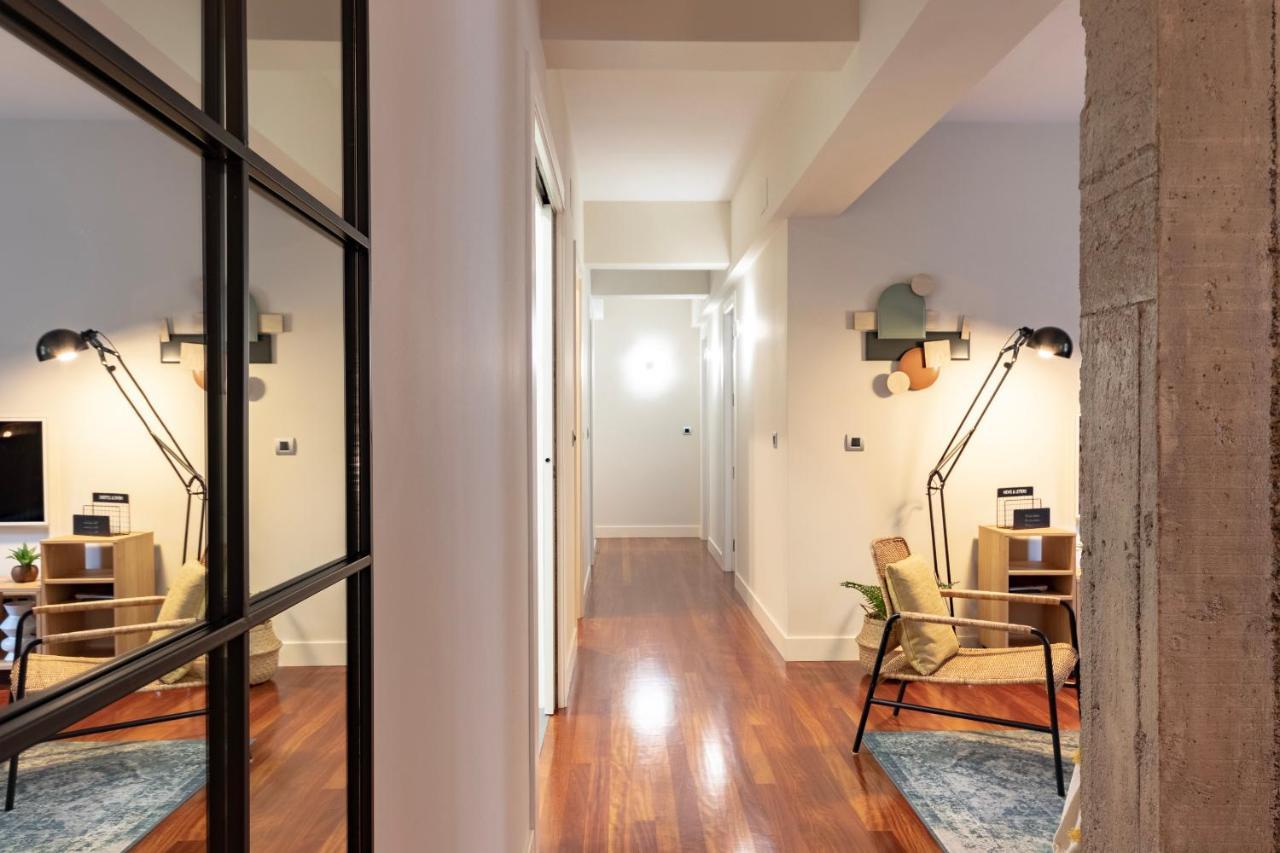 Gran Apartamento Con Estilo En El Centro De Bilbao Bagian luar foto